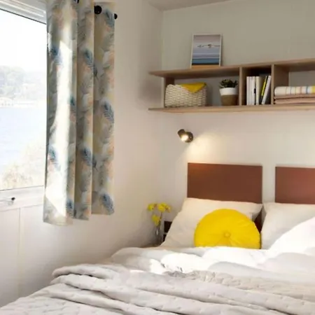 Mobil-home 4 Pers Avec Terrasse - - Api-1-52-1618 *