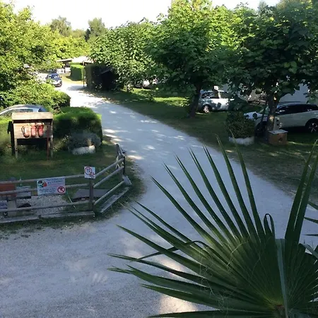 Mobil-home 4 Pers Avec Terrasse - - Api-1-52-1618 Grayan-et-l'Hopital