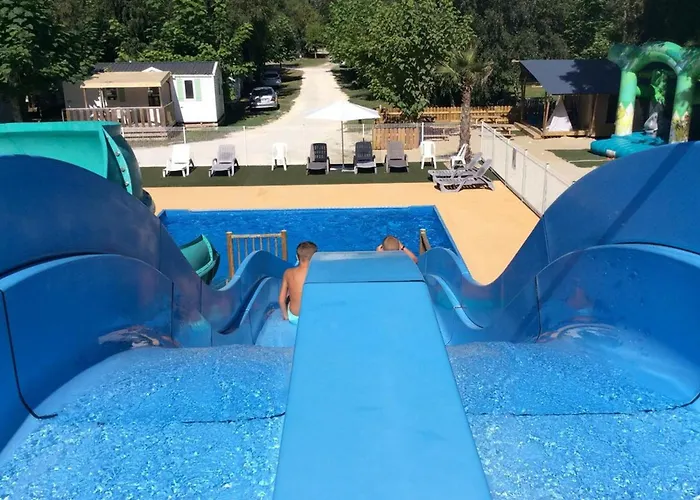 Mobil-home 4 Pers Avec Terrasse - - Api-1-52-1618 Campsite